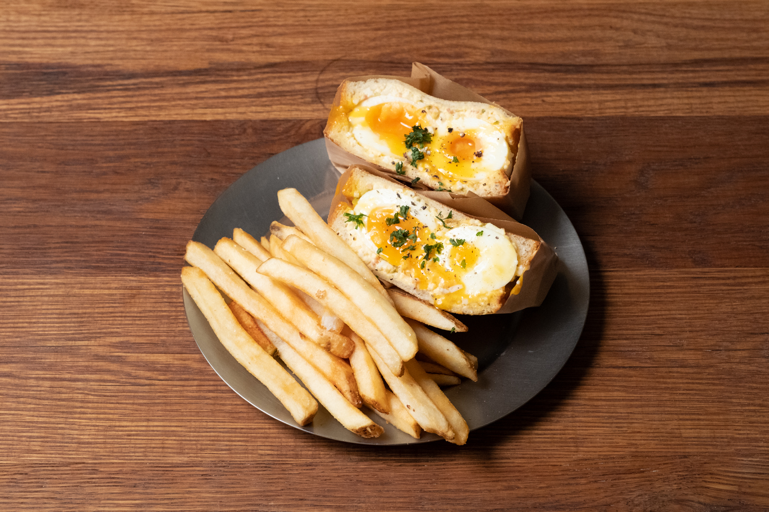 Egg Baby Café